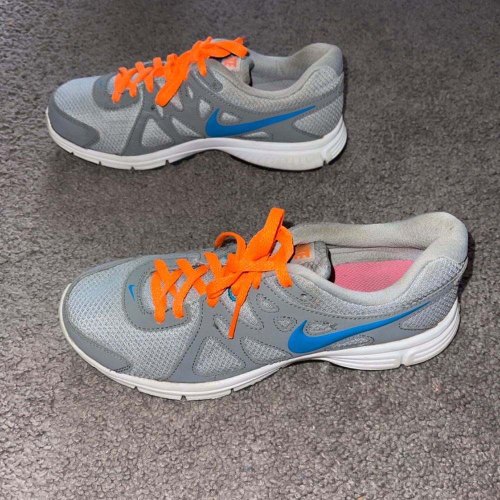 Nike Revolution 2 Running Shoes Sneakers - Picture 2 of 8